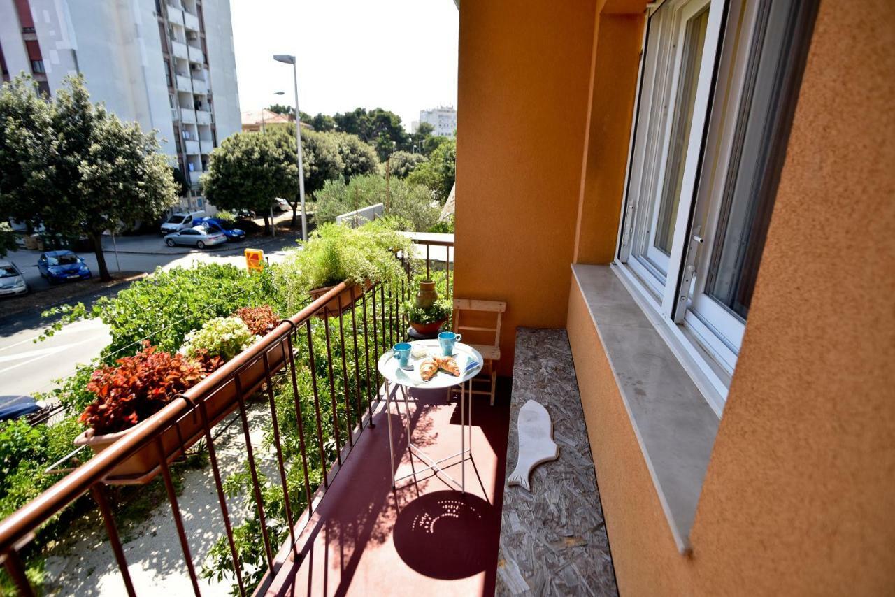 Mihaela Apartment Zara Esterno foto